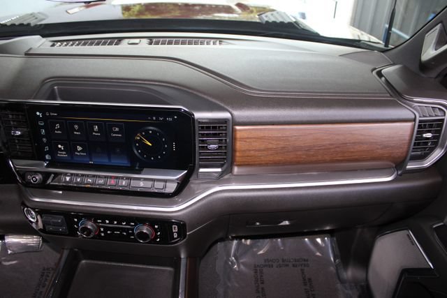 Used 2024 Chevrolet Silverado 2500 High Country w/ Technology Package AWD/4WD image 33