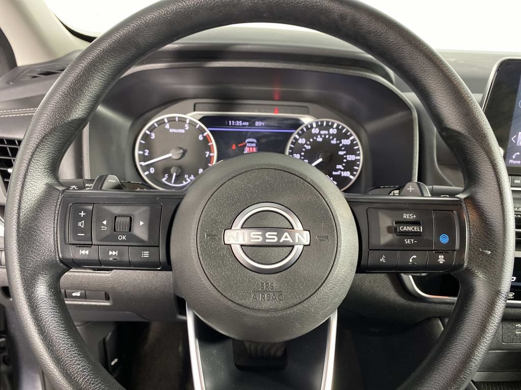Used 2024 Nissan Rogue SV AWD/4WD image 15
