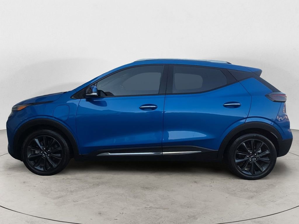 Certified 2022 Chevrolet Bolt EUV Premier w/ Launch Edition image 2