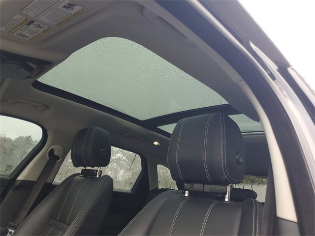 Used 2019 Land Rover Range Rover Velar S image 15