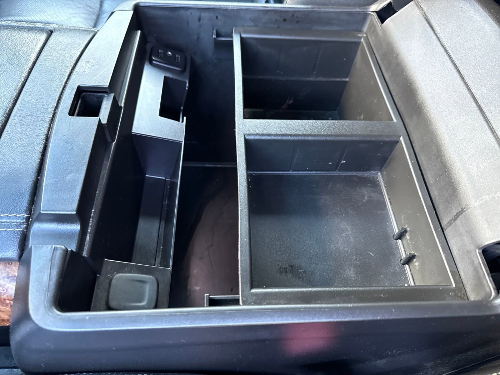 Used 2018 Chevrolet Tahoe Premier image 26