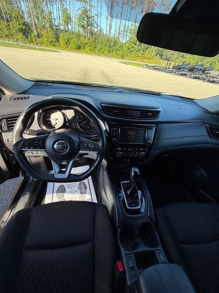 Used 2019 Nissan Rogue SV AWD/4WD image 10