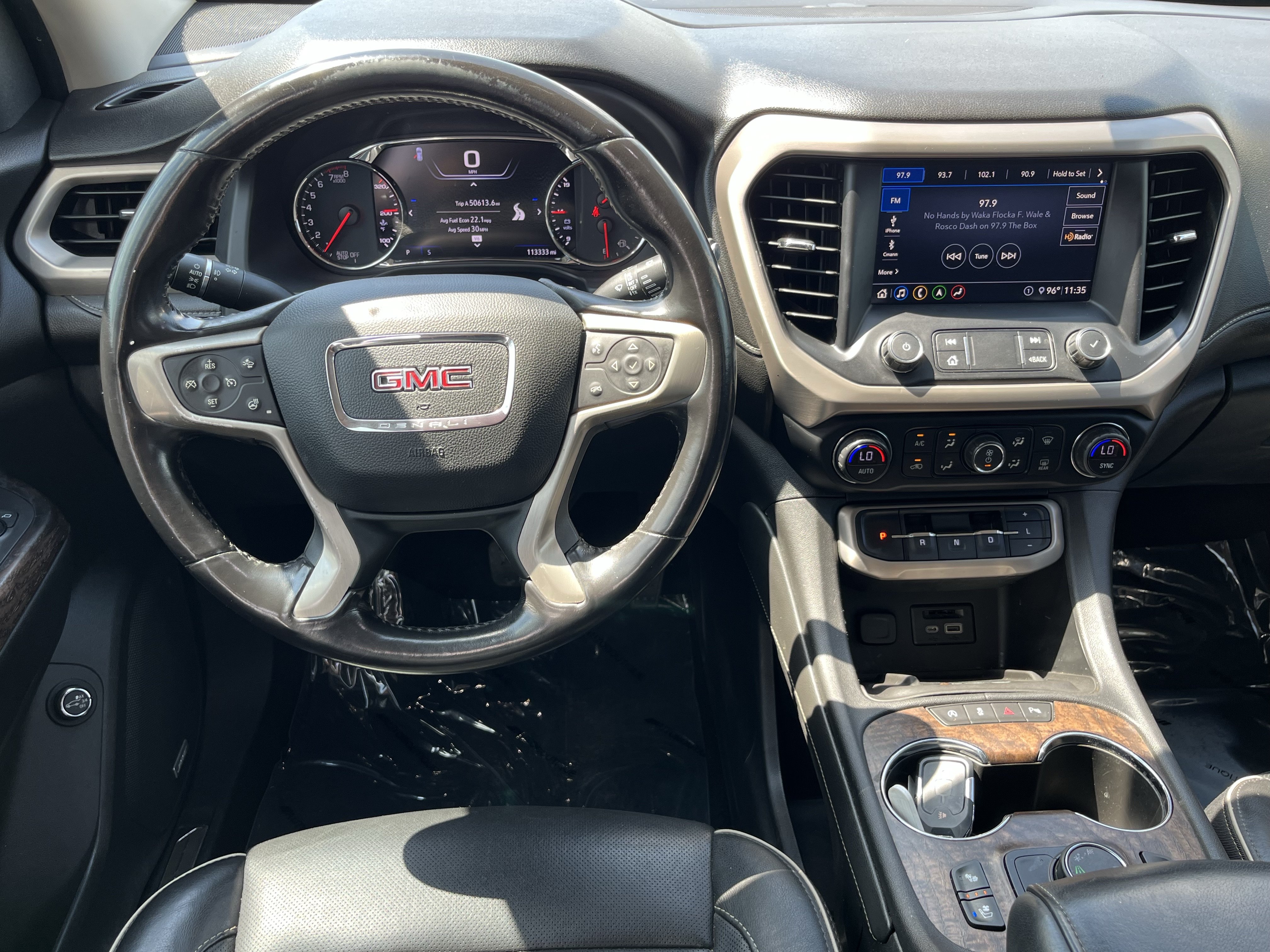 Used 2020 GMC Acadia Denali w/ Technology Package FWD image 18