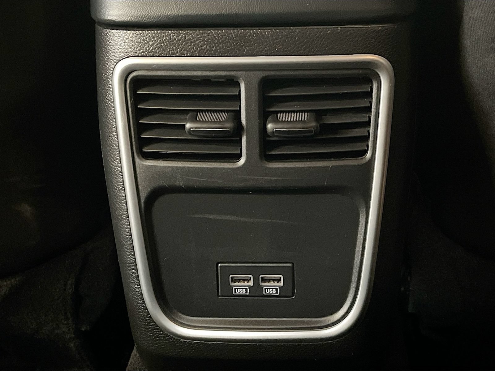 Used 2023 Chrysler 300 Touring RWD image 23