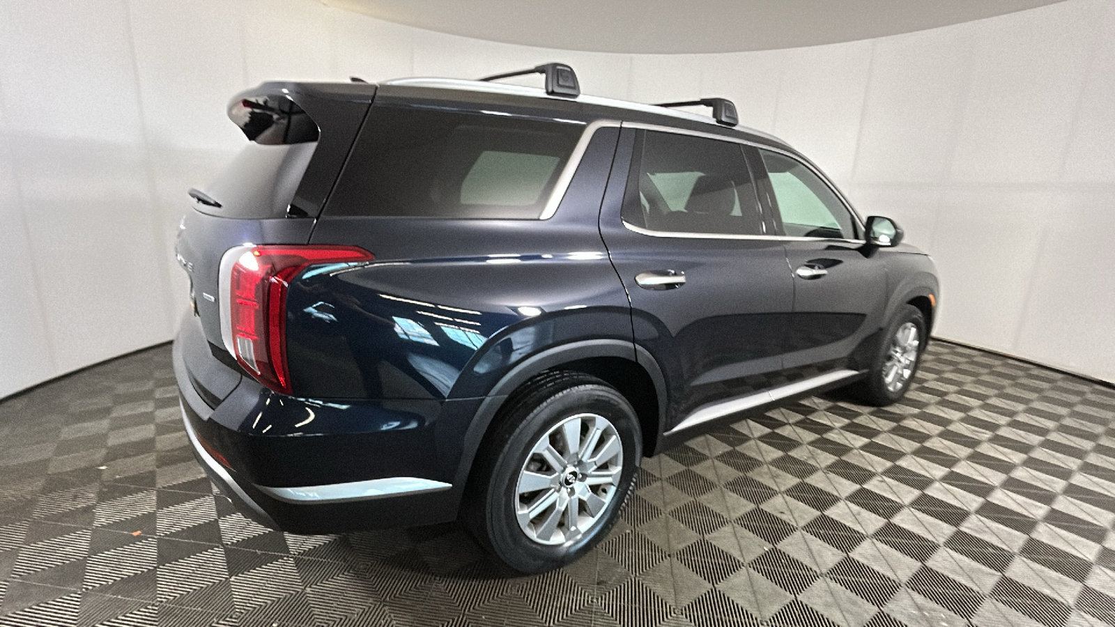 Used 2024 Hyundai Palisade SEL AWD/4WD image 3