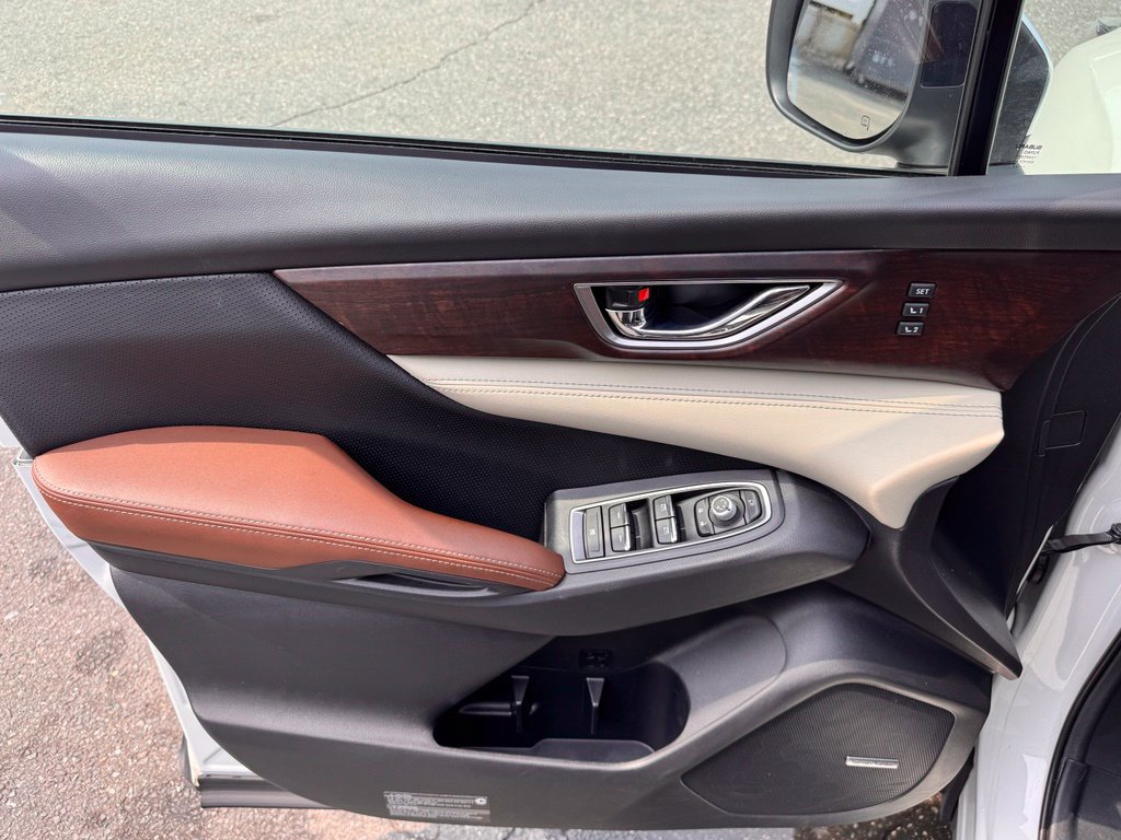 Used 2022 Subaru Ascent Touring AWD/4WD image 9