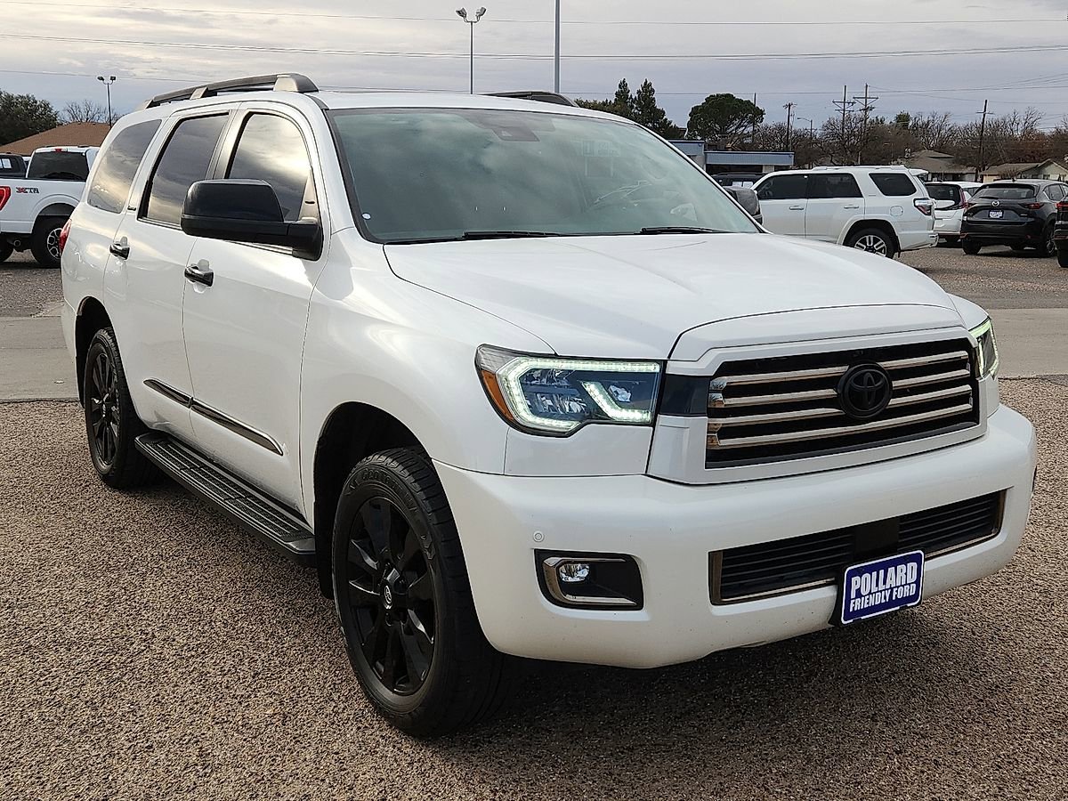 Used 2021 Toyota Sequoia Nightshade image 4