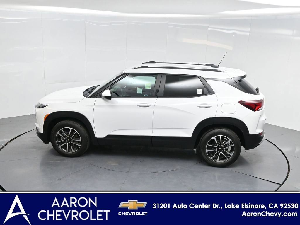 New 2025 Chevrolet TrailBlazer LT w/ Convenience Package FWD image 56