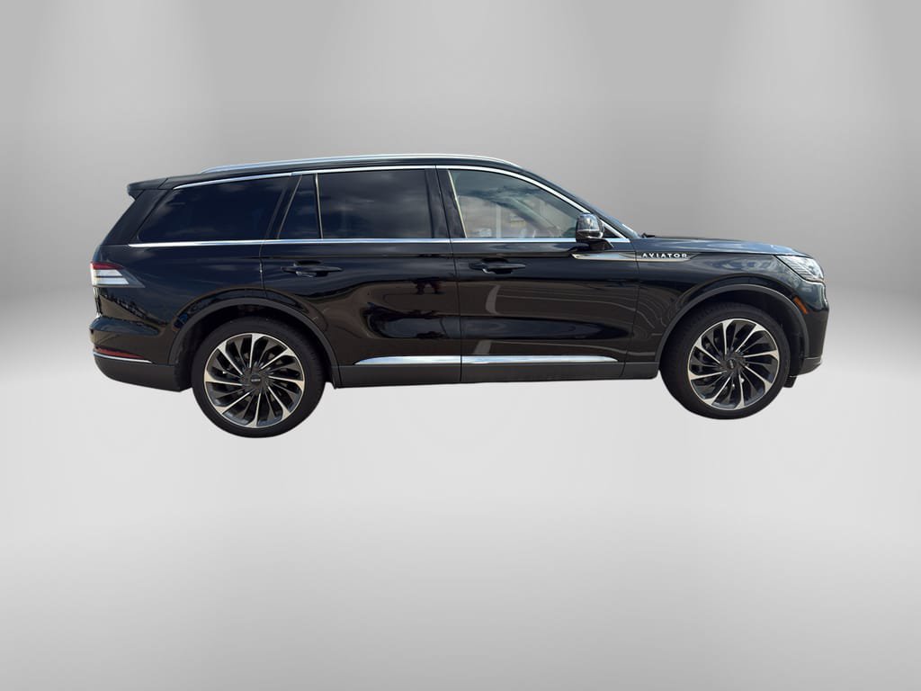 Used 2026 Lincoln Aviator Reserve w/ Equipment Group 201A AWD/4WD image 5