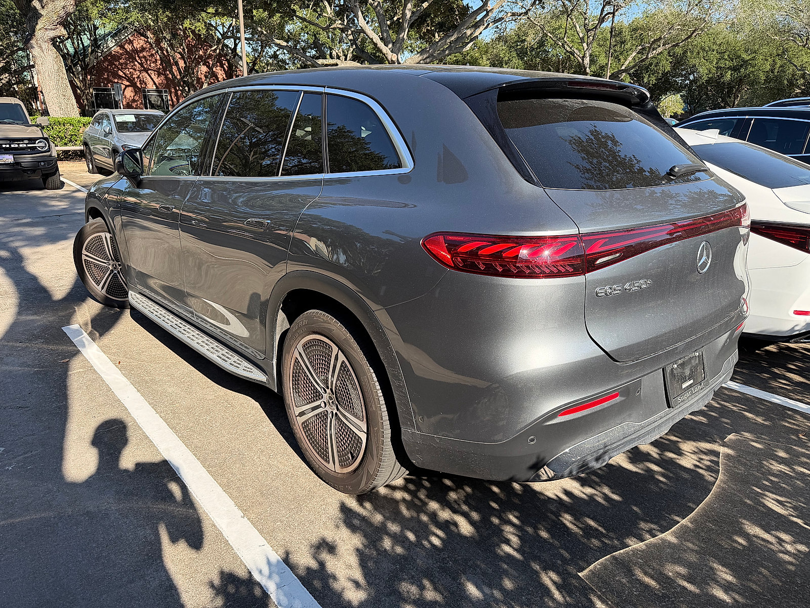 Used 2023 Mercedes-Benz EQS 450+ SUV image 2