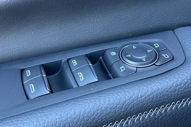 New 2026 GMC Yukon Denali w/ Sun & Power Step Package image 12