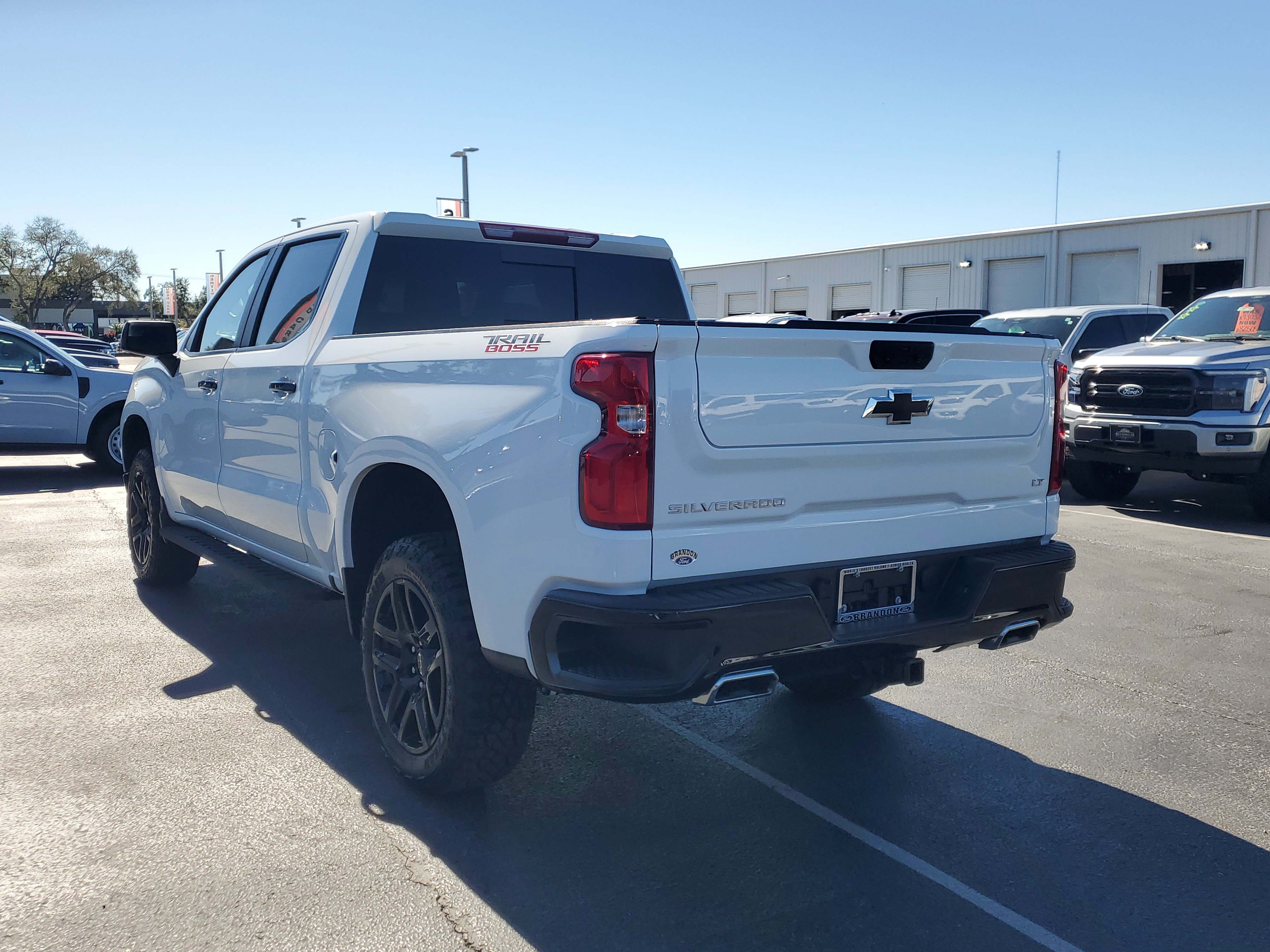 Used 2024 Chevrolet Silverado 1500 LT Trail Boss w/ Convenience Package II image 7