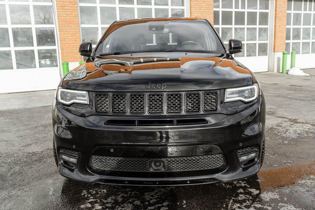 Used 2020 Jeep Grand Cherokee SRT image 38
