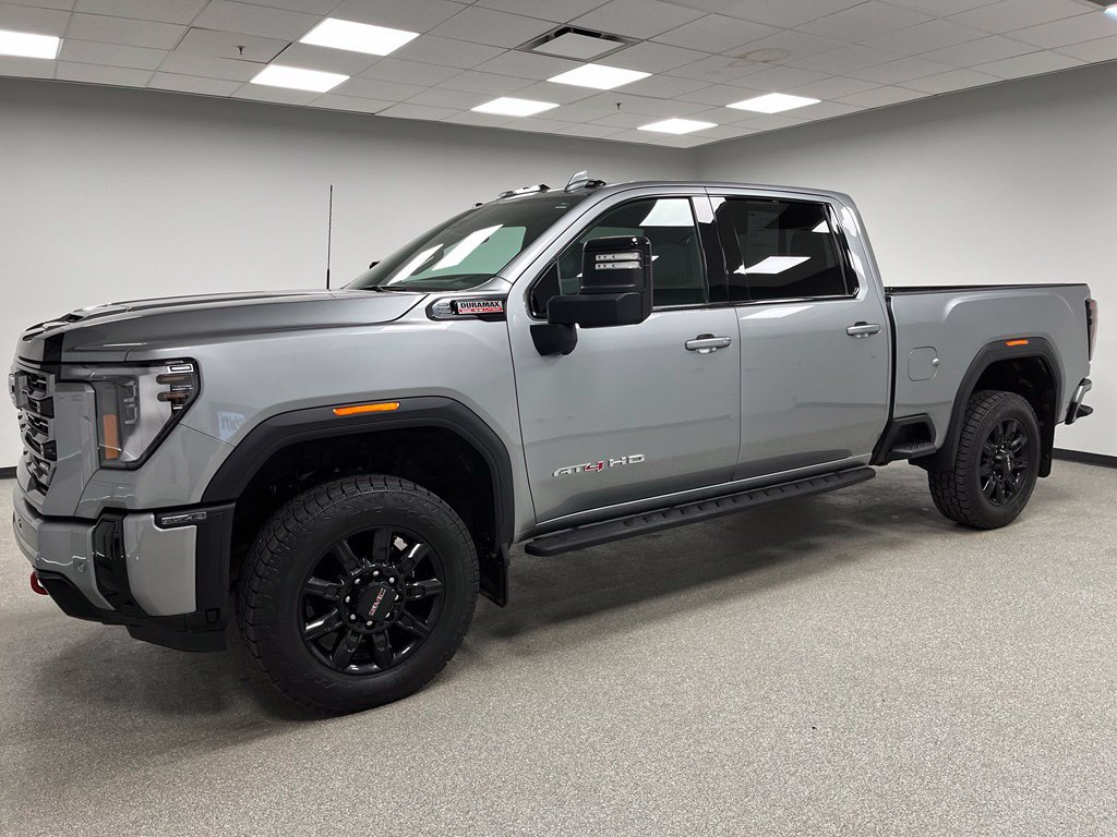 Used 2026 GMC Sierra 3500 AT4 w/ AT4 Premium Plus Package AWD/4WD image 6