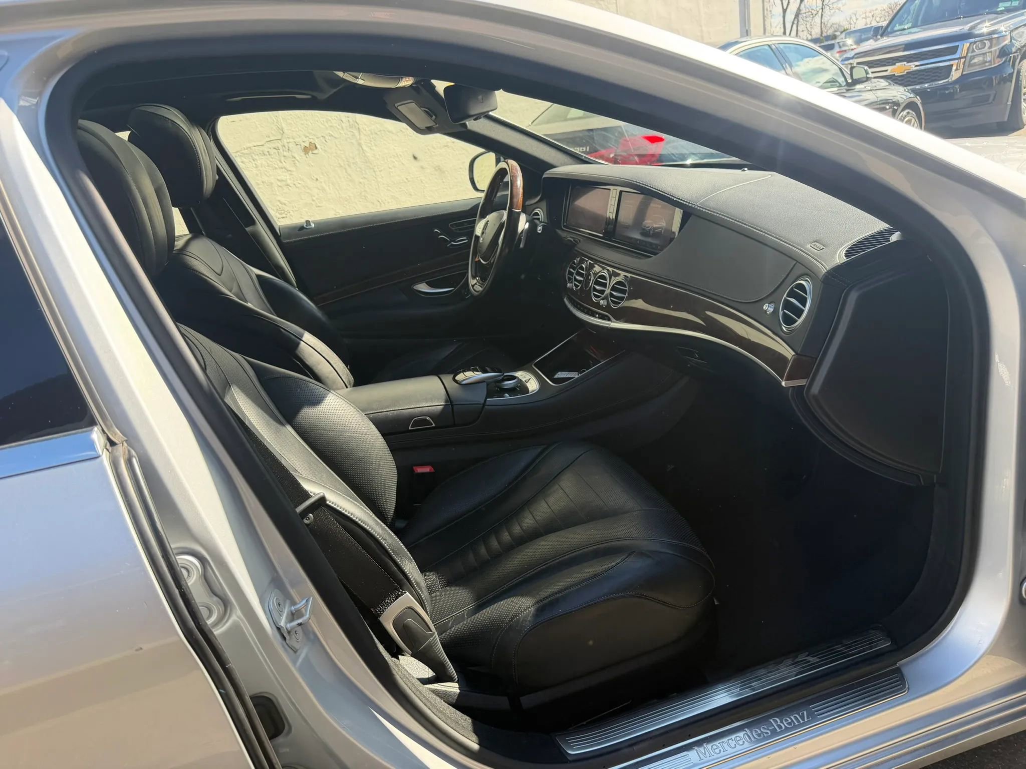 Used 2016 Mercedes-Benz S 550 4MATIC Sedan image 24