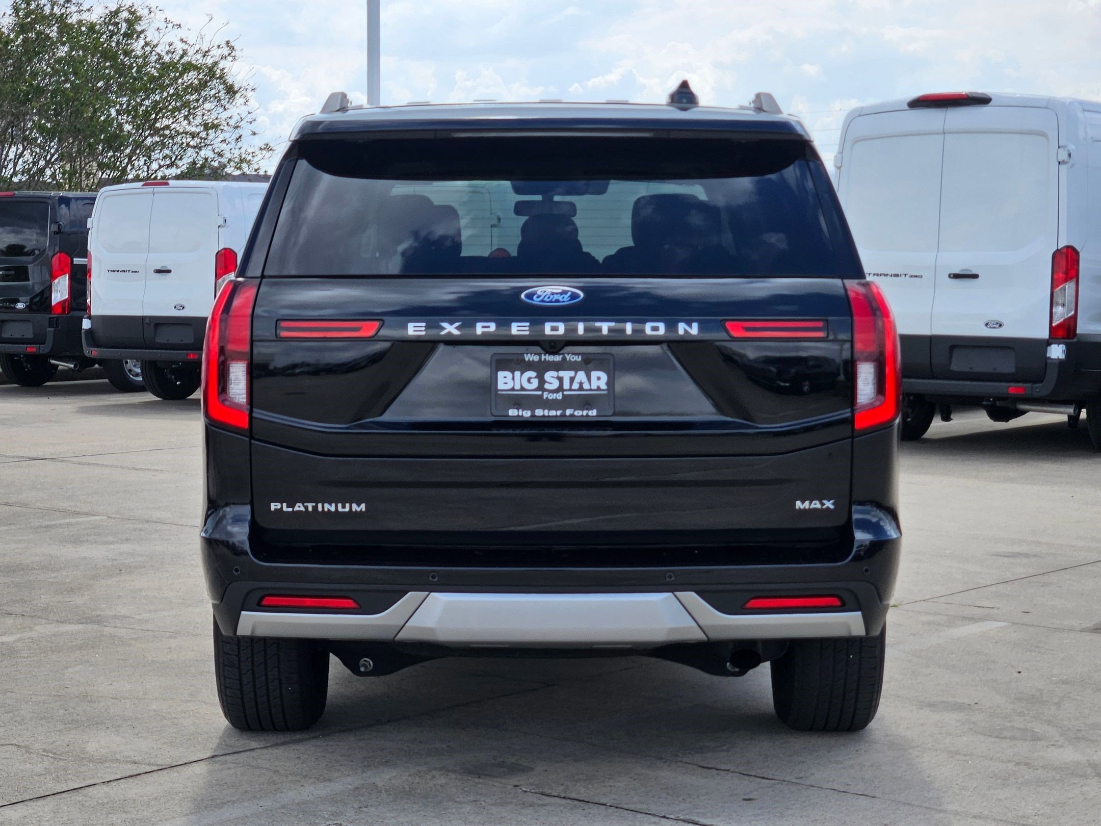 Used 2025 Ford Expedition Max Platinum image 5