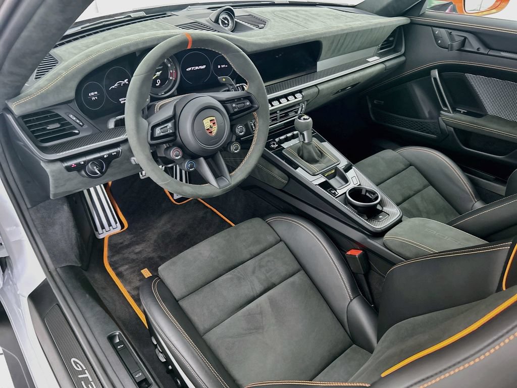 Certified 2024 Porsche 911 GT3 RS RWD image 4