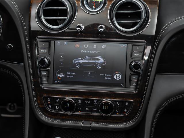 Used 2019 Bentley Bentayga V8 image 31