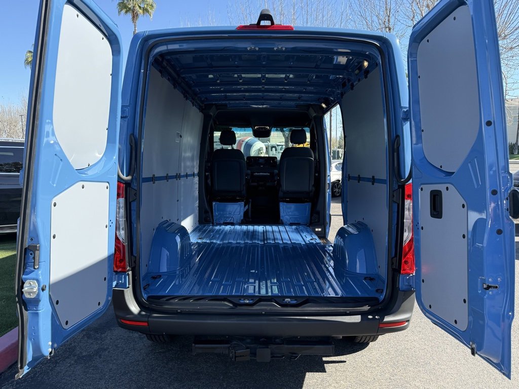 Used 2024 Mercedes-Benz Sprinter 144 Cargo image 15