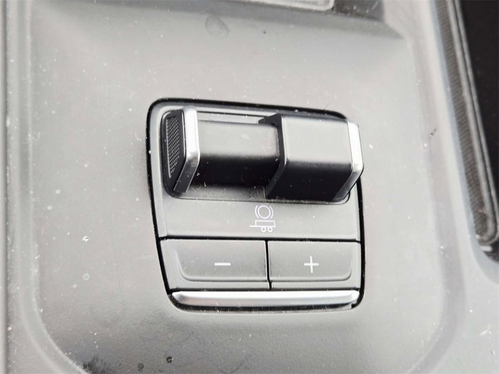 Certified 2024 GMC Sierra 2500 Denali Ultimate image 40