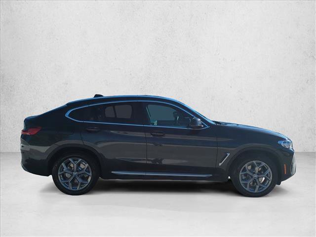 Certified 2025 BMW X4 xDrive30i w/ Premium Package image 4