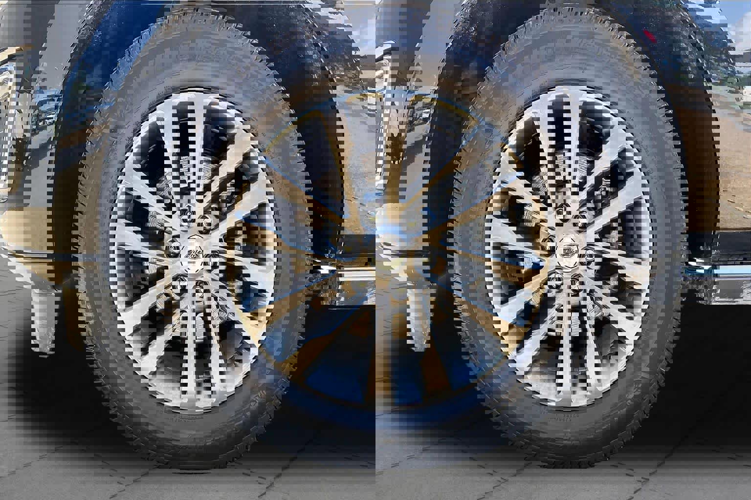 Used 2020 Ford Expedition Limited w/ Equipment Group 301A RWD image 11