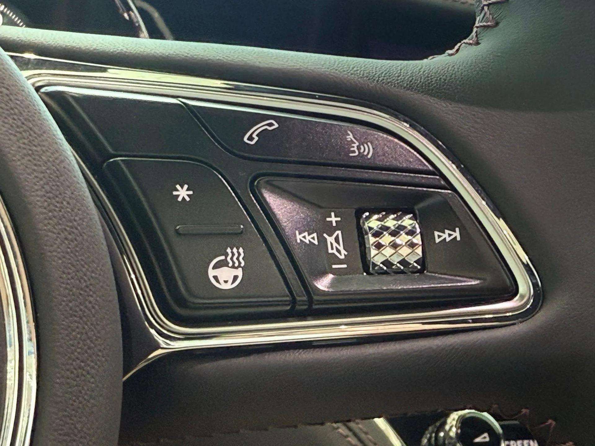 New 2026 Bentley Flying Spur Plug-In Hybrid AWD/4WD image 28