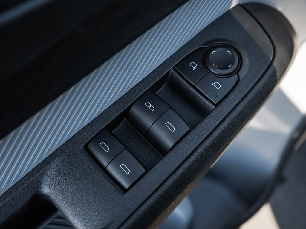 New 2027 Chevrolet Bolt LT w/ Comfort Package image 15