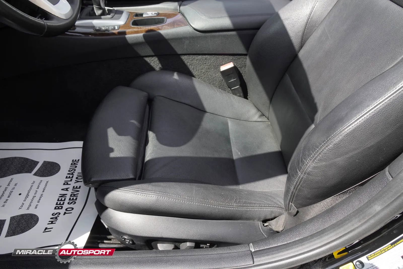 Used 2011 BMW Z4 sDrive35i image 18