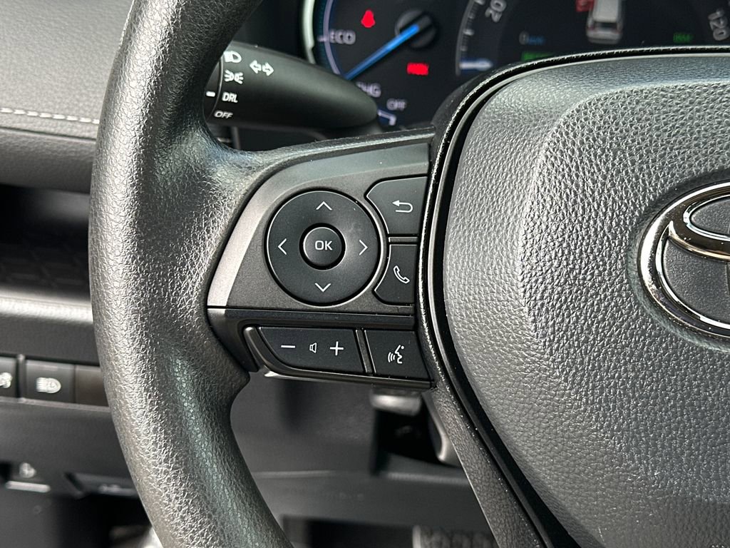 Used 2023 Toyota RAV4 LE image 23