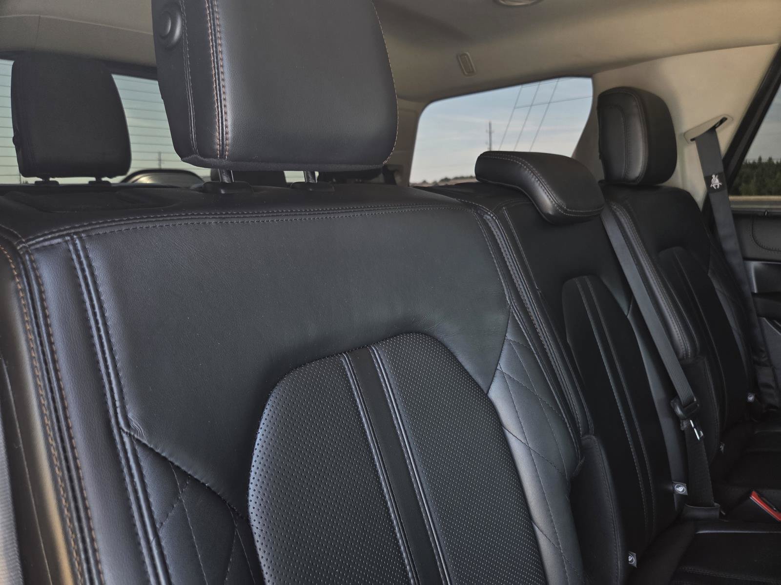 Used 2020 Ford Expedition Platinum AWD/4WD image 26