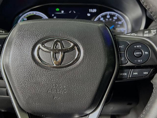Used 2023 Toyota Venza Nightshade AWD/4WD image 17