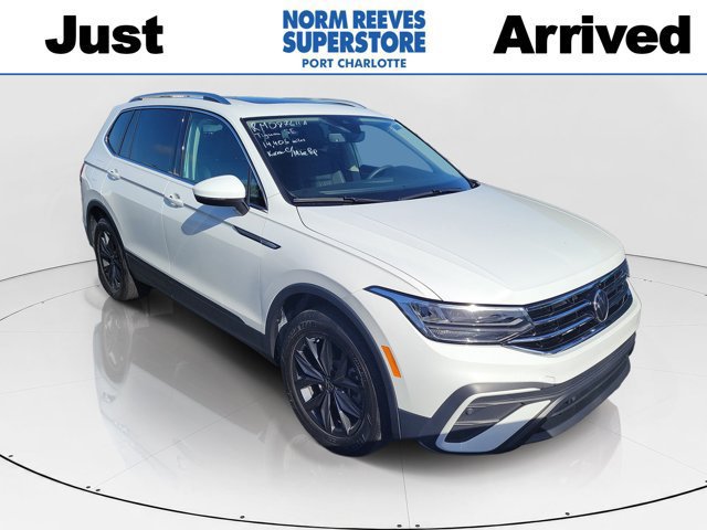 Used 2024 Volkswagen Tiguan SE w/ Panoramic Sunroof Package