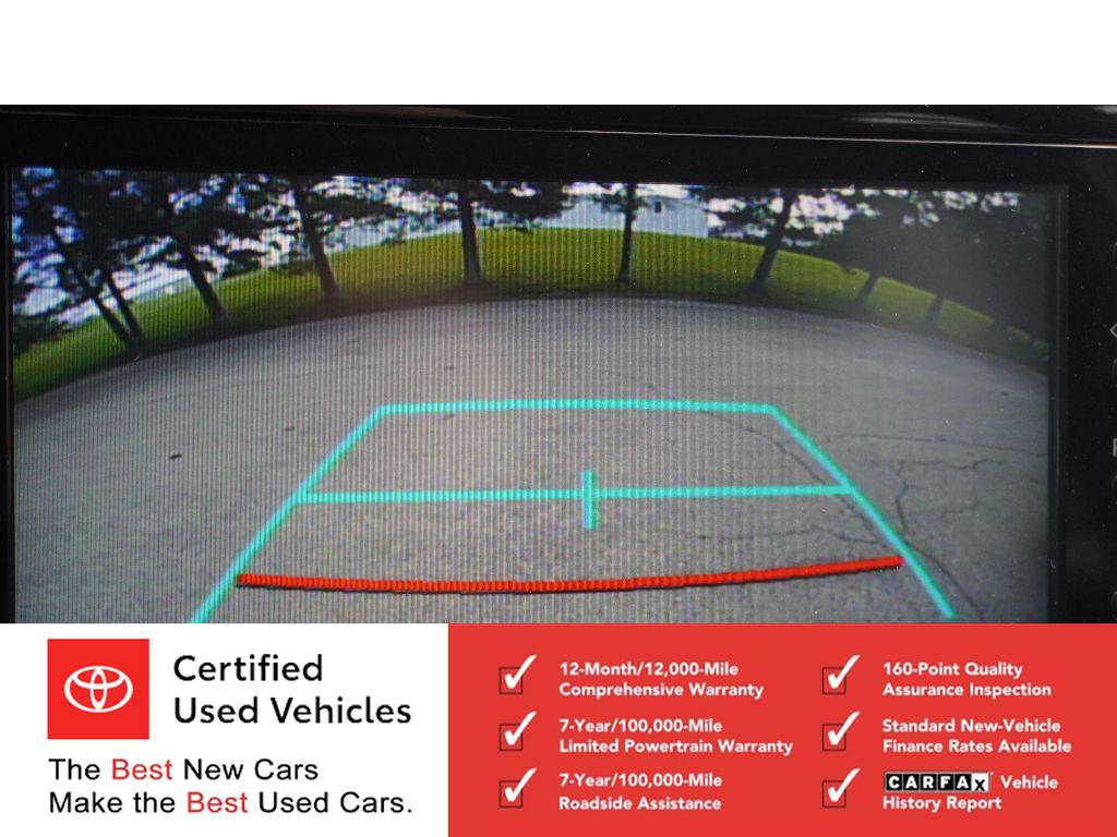 Certified 2022 Toyota Corolla Cross LE w/ Moonroof Package FWD image 23