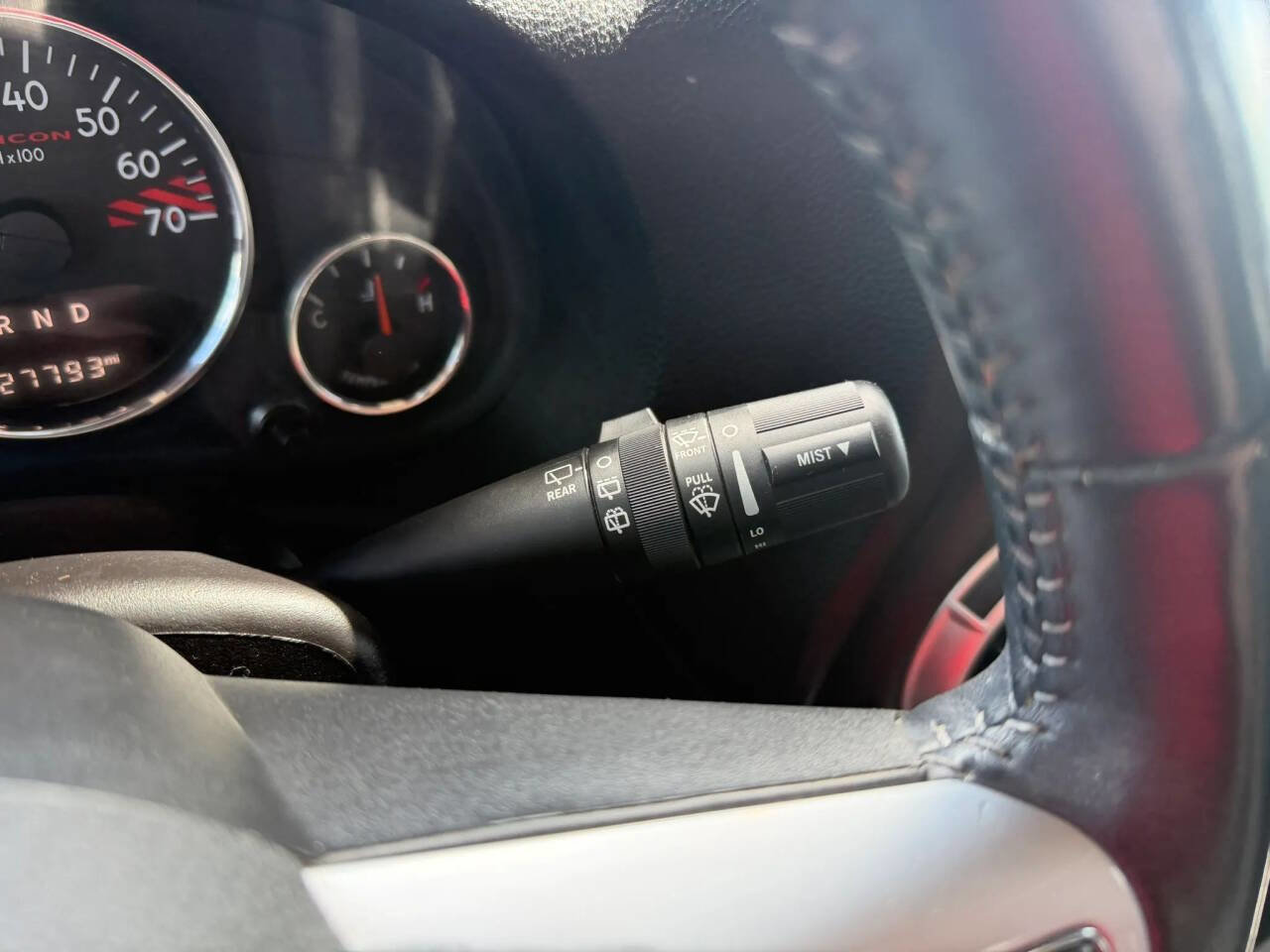 Used 2016 Jeep Wrangler Unlimited Rubicon image 38