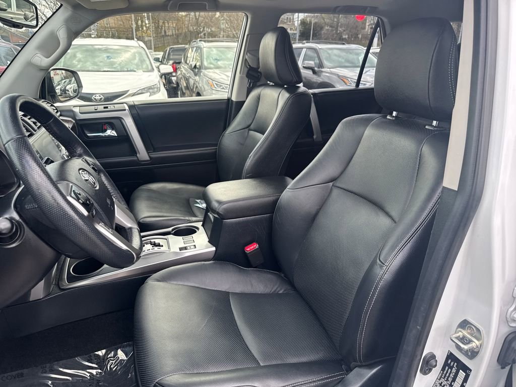 Used 2024 Toyota 4Runner Limited AWD/4WD image 17