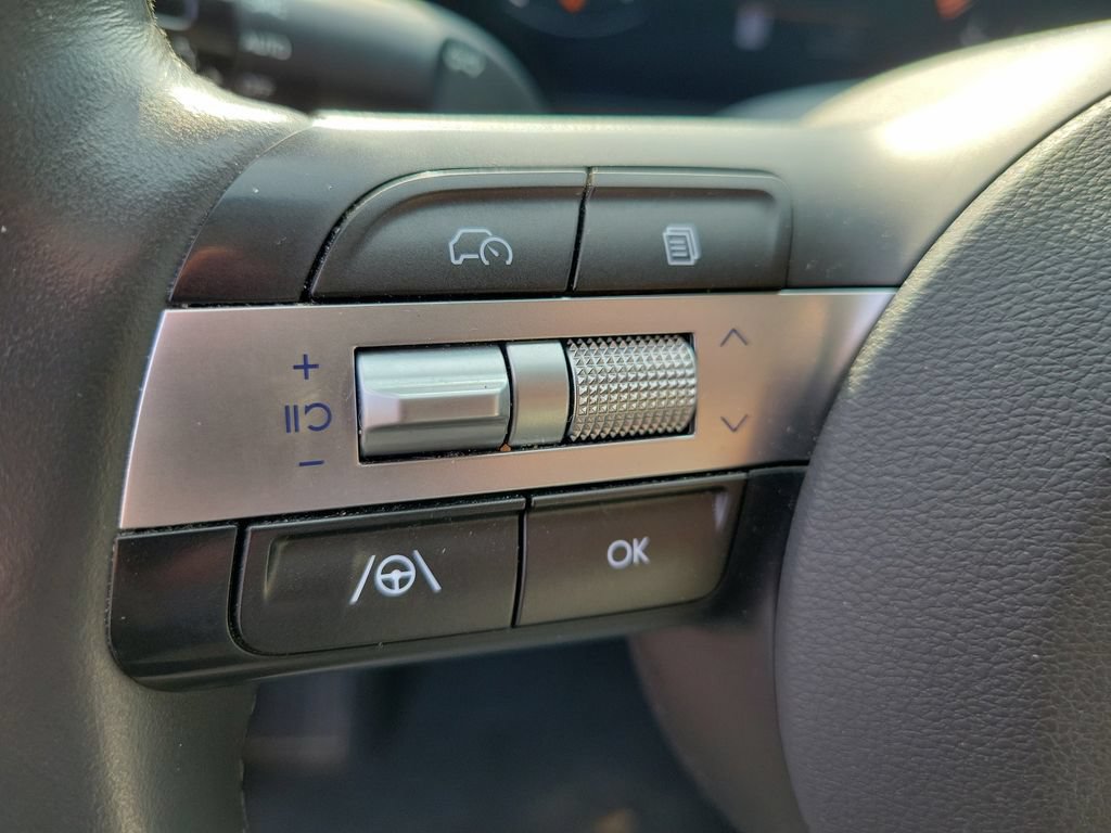 Used 2024 Hyundai Kona SEL AWD/4WD image 26