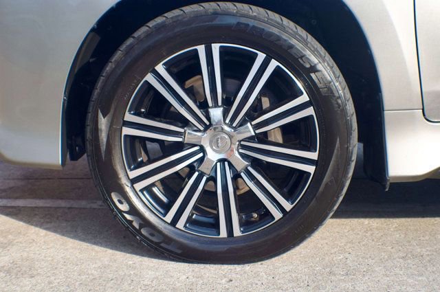Used 2018 Lexus LX 570 4WD w/ Luxury Package image 63