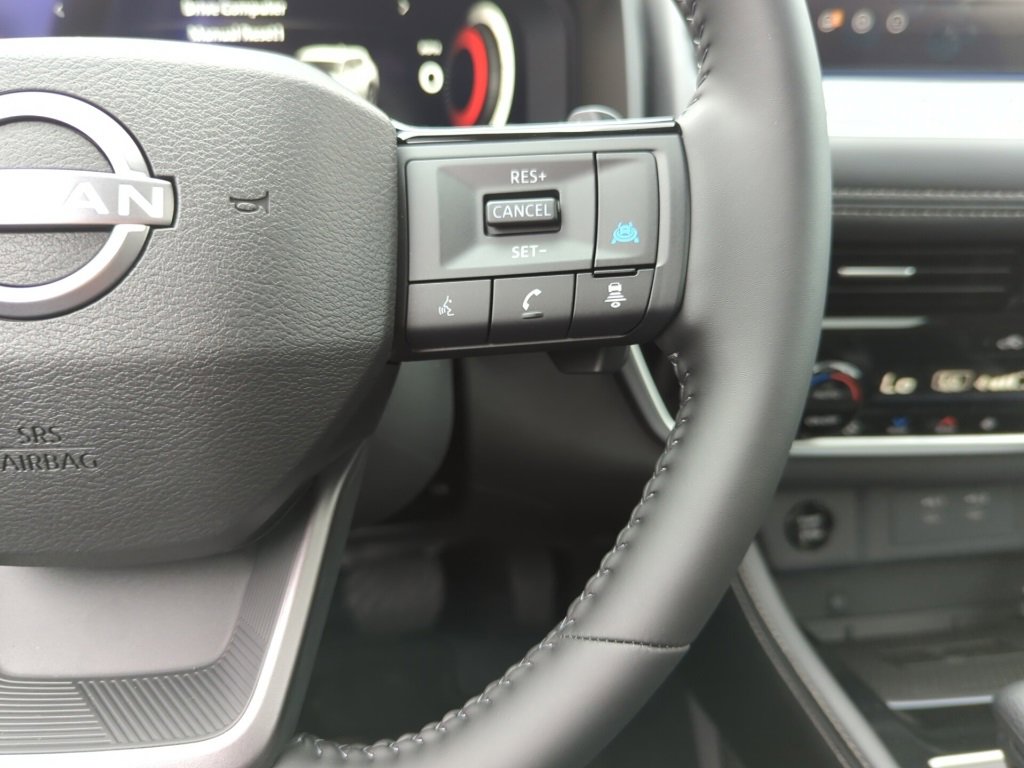 New 2026 Nissan Rogue Platinum image 17