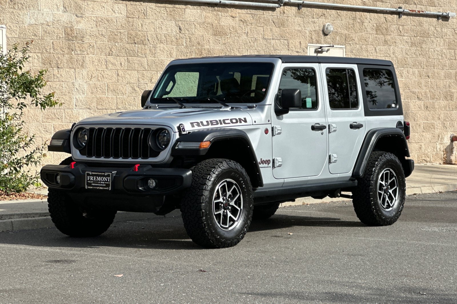 Used 2024 Jeep Wrangler Unlimited Rubicon AWD/4WD image 7