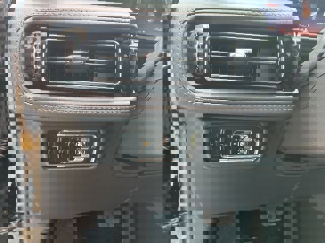 Used 2025 Lincoln Aviator Premiere image 42