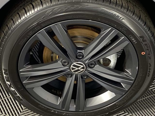 Used 2022 Volkswagen Jetta SE w/ Panoramic Sunroof Package image 27