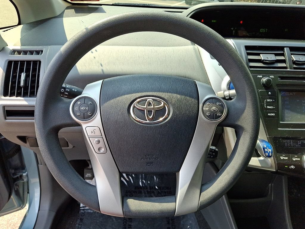 Used 2014 Toyota Prius V Three FWD image 19