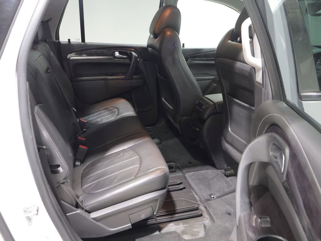 Used 2016 Buick Enclave Leather image 26