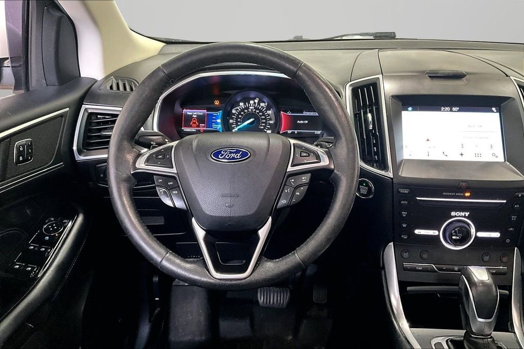 Used 2016 Ford Edge Titanium w/ Equipment Group 301A image 8
