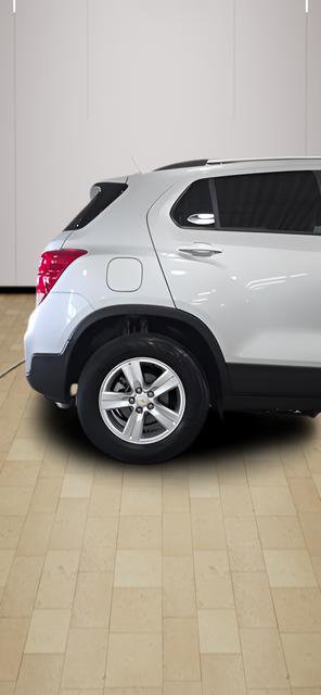 Used 2022 Chevrolet Trax LT w/ LT Convenience Package image 30
