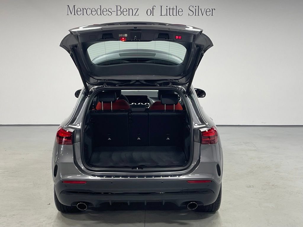 Used 2024 Mercedes-Benz GLA 35 AMG 4MATIC image 5