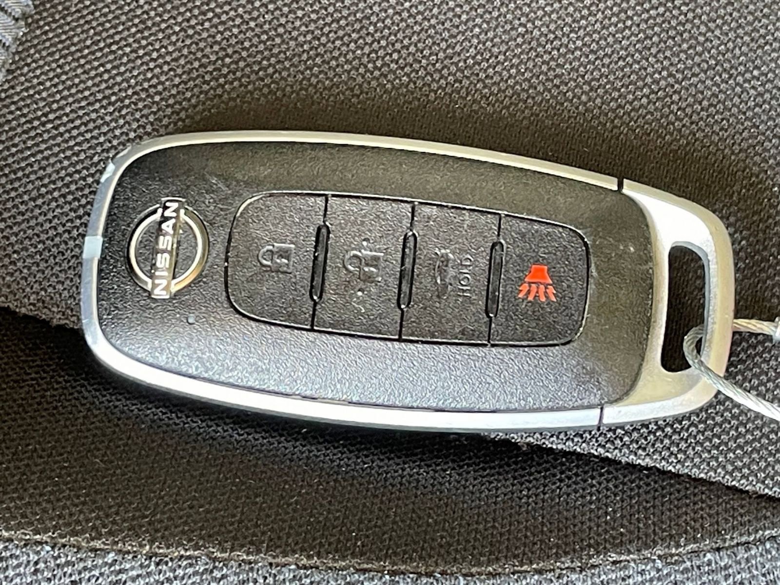 Used 2025 Nissan Versa SV image 21