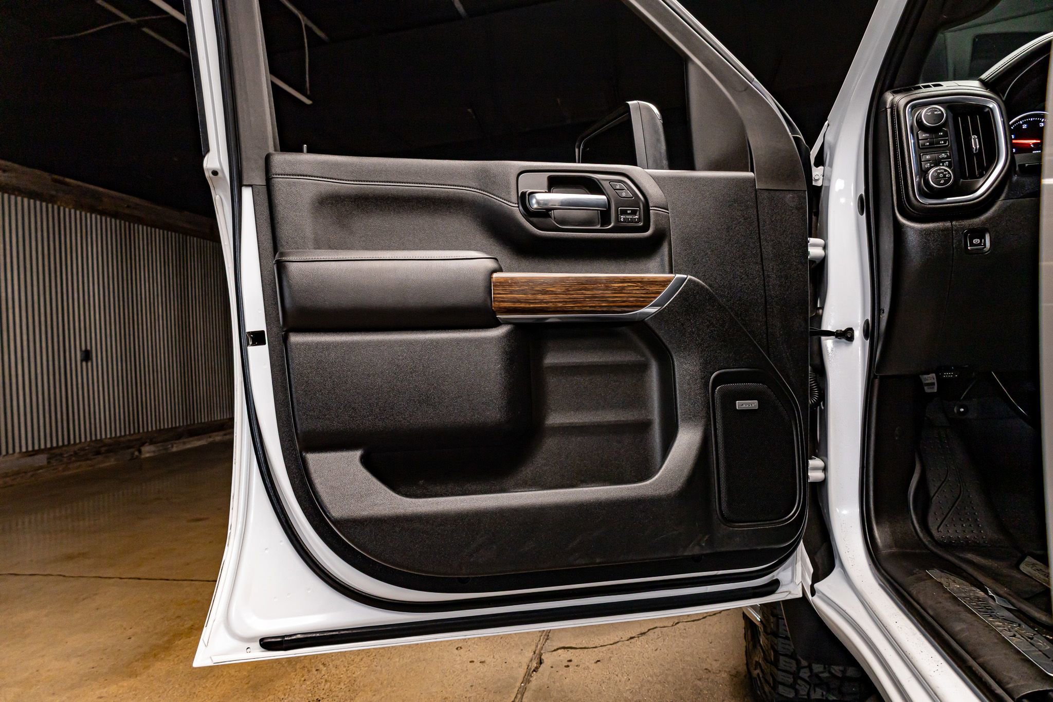 Used 2021 Chevrolet Silverado 3500 High Country image 26