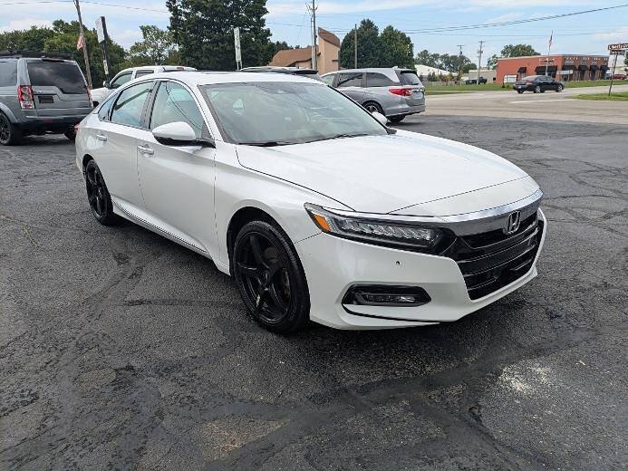 Used 2018 Honda Accord Touring image 5